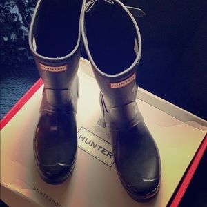 Medium length hunter rain boots size 8